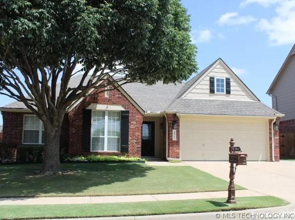 2011 W 120th St S, Jenks, OK 74037