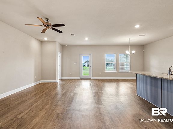 5th image of 9661 Volterra Ave