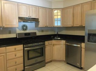2339 23rd St FLOOR 2, Astoria, NY 11105