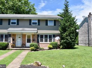111 Pennbrook Ave, Robesonia, PA 19551