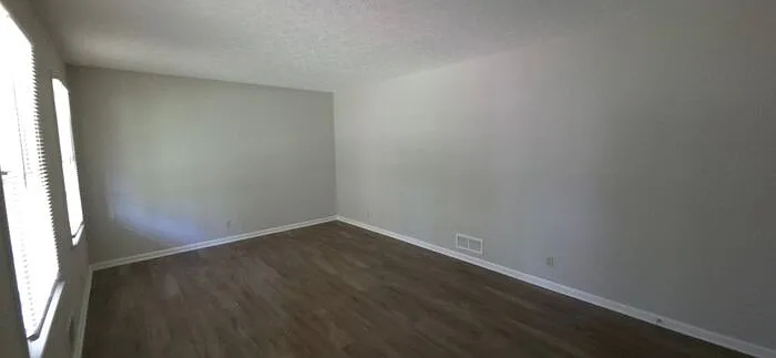 1382 Mary Dale Dr SW — Photo 12