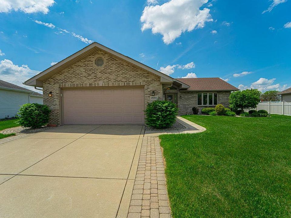1st image of 2660 Squire Dr
