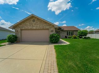 2660 Squire Dr, Dyer, IN 46311