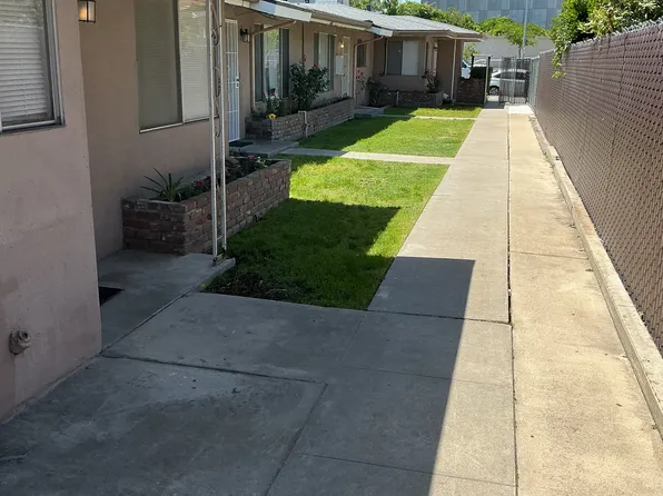 217 S G St APT 2, Madera, CA 93637