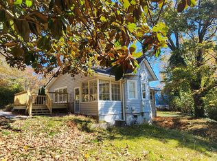 22 Academy St, Tryon, NC 28782