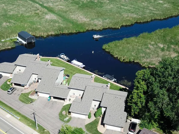 5456 Bartlett Blvd, Mound, MN 55364