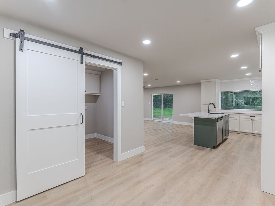1st image of 26701 Knottywood Ct