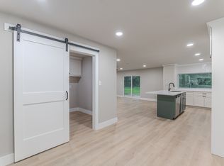 26701 Knottywood Ct, Huntsville, TX 77320
