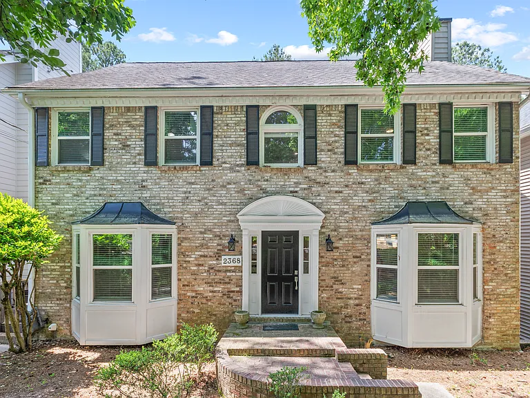 2368 Defoors Ferry Rd NW — Photo 1