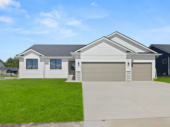 6506 NE George Ave, Pleasant Hill, IA 50327