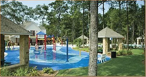 Community splash pad too! Great amenities here!!