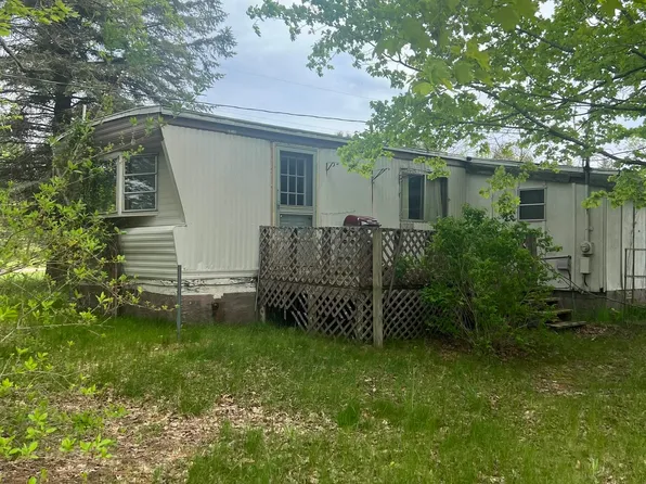 8713 Kingsley Rd, Kingsley, MI 49649