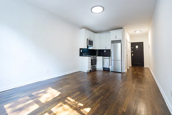 Rented by Compass | media 2