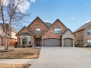 1901 SW Gosford Ave, Bentonville, AR 72713