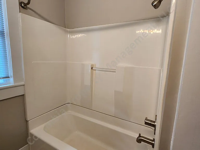 3015 Clark St — Photo 7