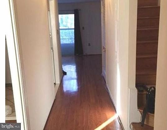 4th image of 656 Azalea Dr