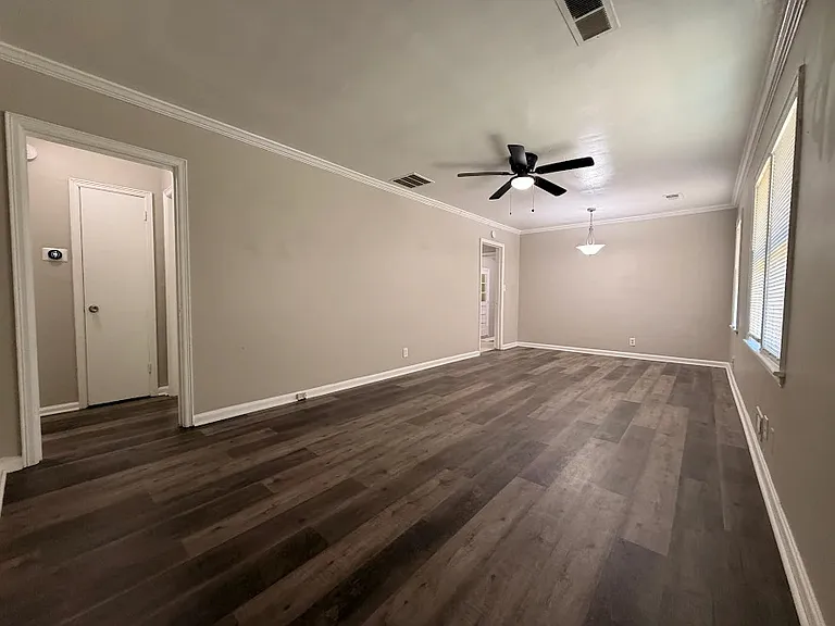 2524 Habersham Dr — Photo 4