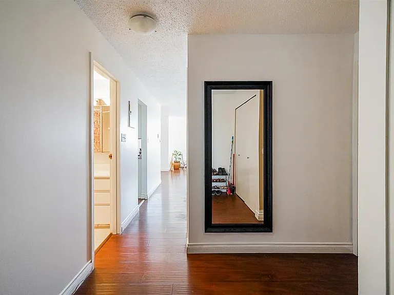 236 W 2nd St #109 — Photo 15
