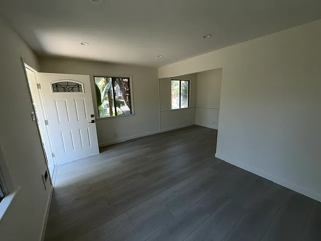 428 N Lomita St #428 — Photo 12