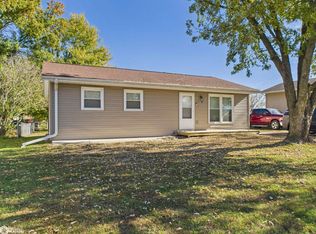 12 Pawnee Dr, Keokuk, IA 52632