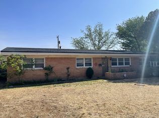 710 E Yucca Ln, Brownfield, TX 79316