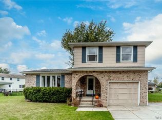 176 Palmdale Dr, Buffalo, NY 14221