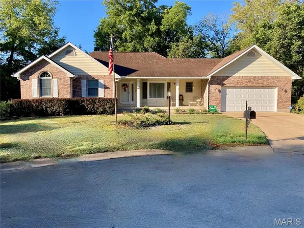 433 Squaw Valley Dr, Farmington, MO 63640