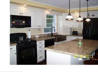 18 Brookside Ave, Livermore Falls, ME 04254