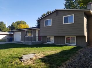1713 E Washington Pl, Nampa, ID 83686