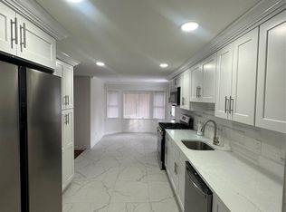 3 Fury Dr, Selden, NY 11784