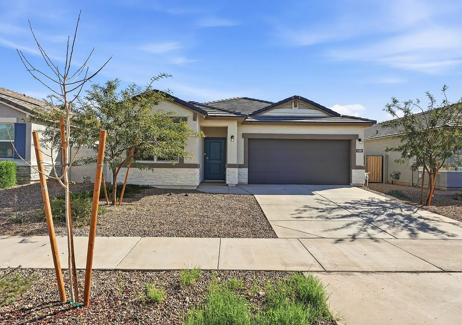 3 bed, 2.0 bath, 1706 sqft, $2,500 — Photo 4