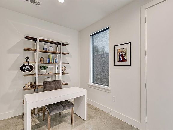 5th image of 4419 Cabell Dr #802