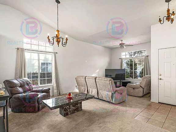 4th image of 3059 Creekwood Dr