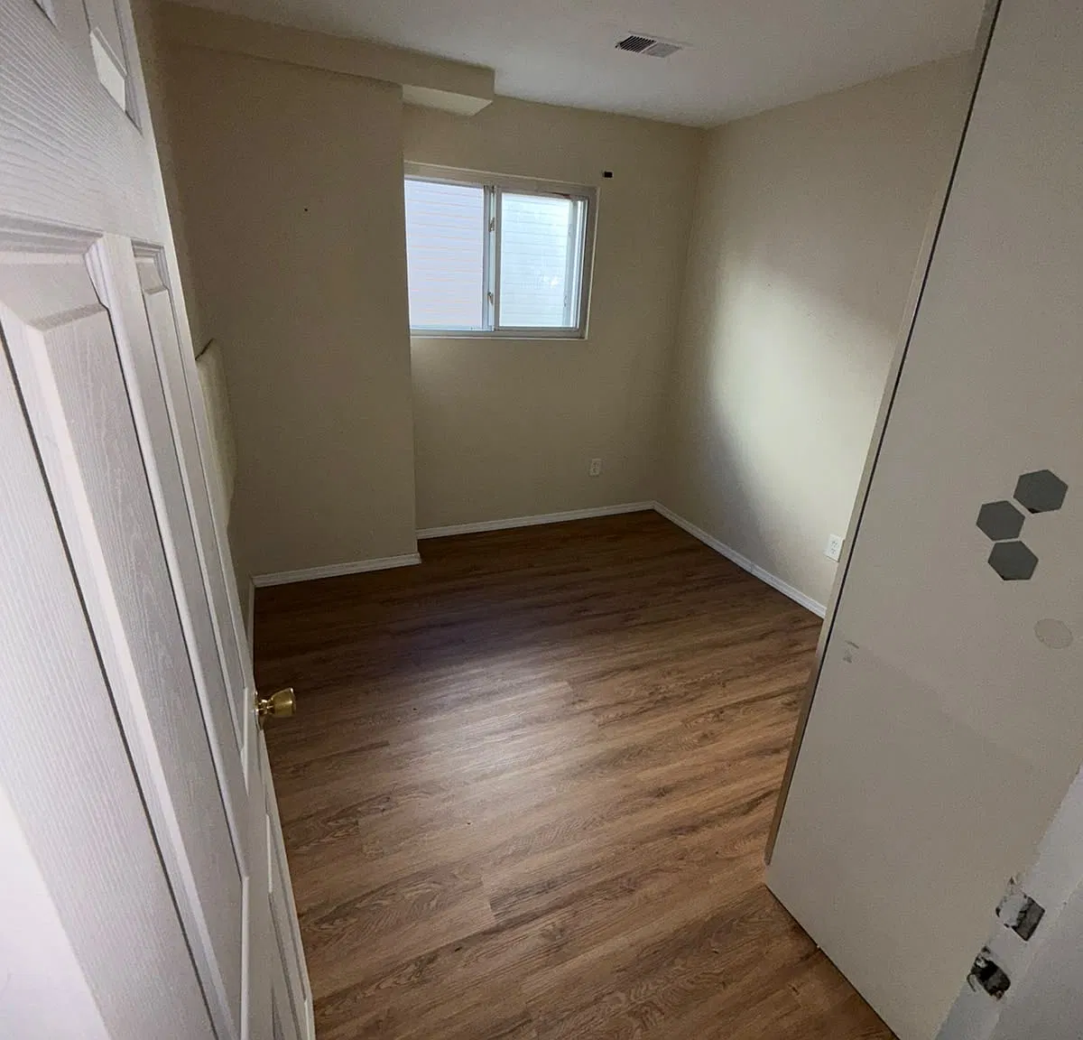 910 Westwood Ave — Photo 4