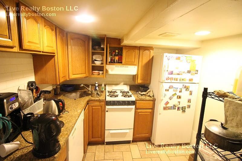 2nd image of 9 Ridgemont St