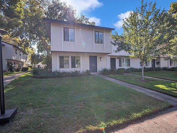 2nd image of 8798 La Riviera Dr