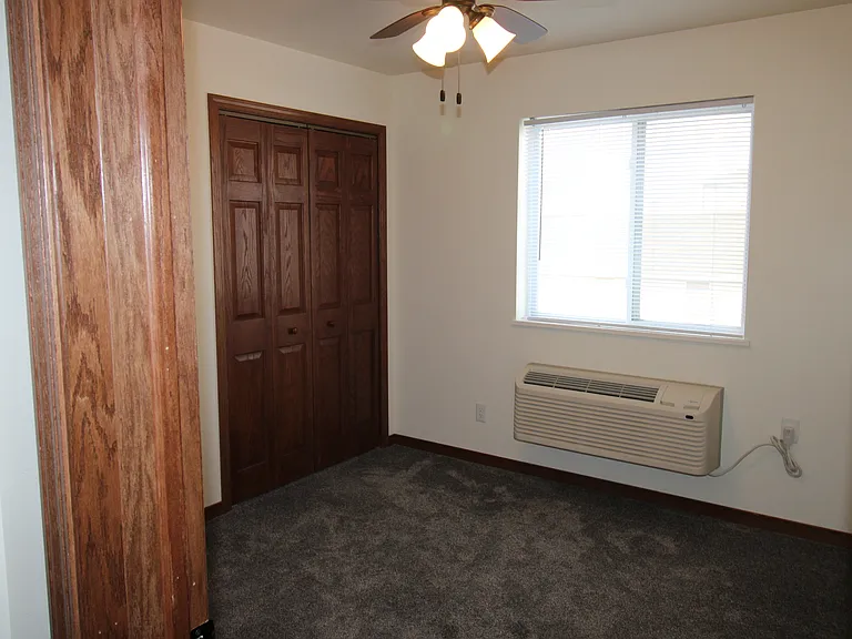 Dreamsville Apartments — Photo 38