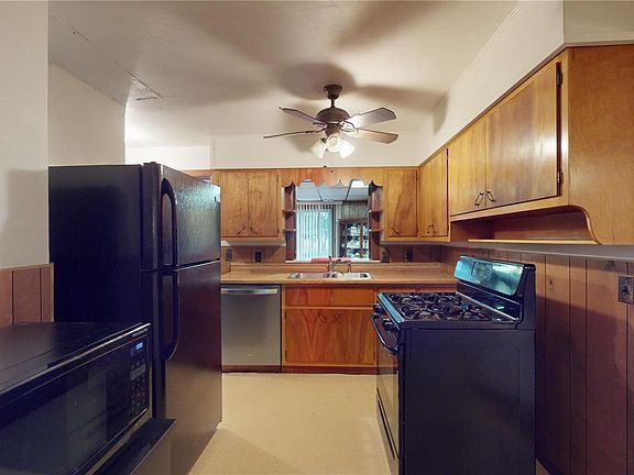 5th image of 14 Mount Vernon Dr