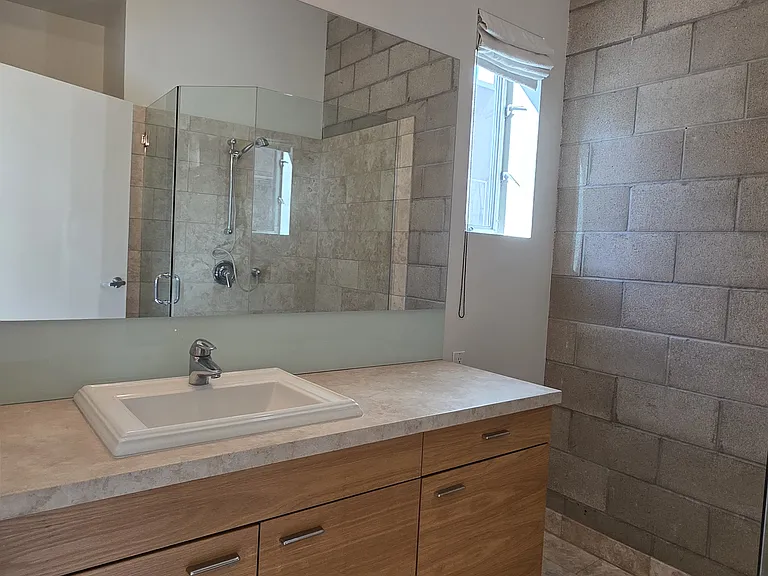717 N Highland Ave #10 — Photo 17