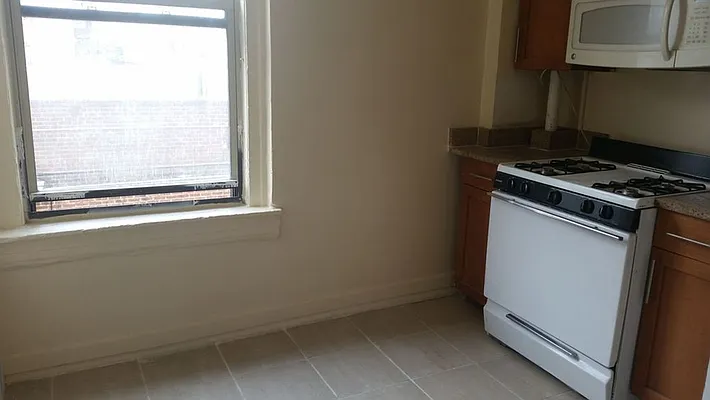 Rented by Alma Realty Corp. | media 2