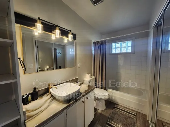 3105 W 33rd Ave APT 3, Anchorage, AK 99517