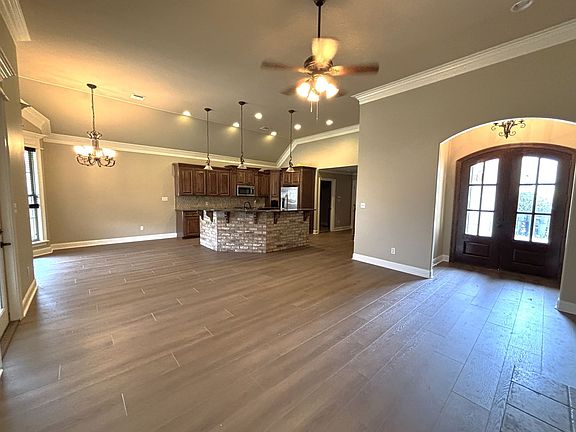 4th image of 423 Antietam Dr