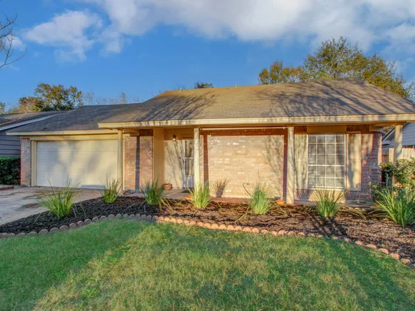 17406 Baronshire Dr, Houston, TX 77070