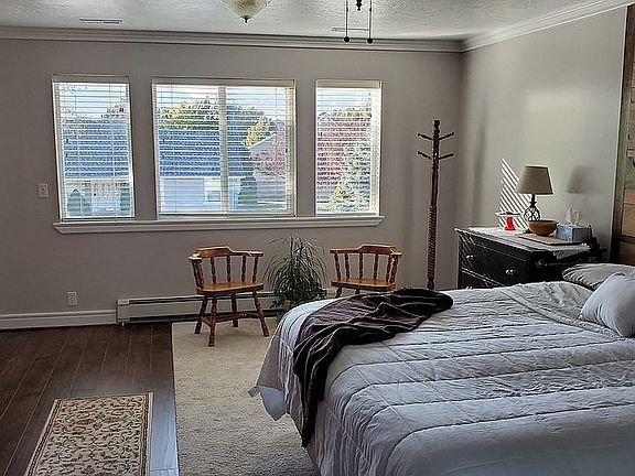 Large master bedroom