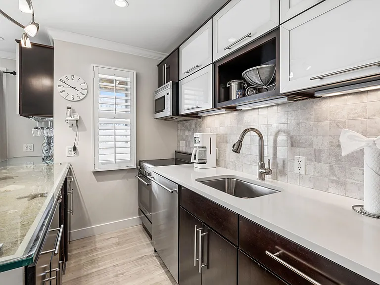 707 Old Montauk Hwy #B3 — Photo 8