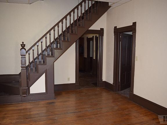 4th image of 1406 Avenue G