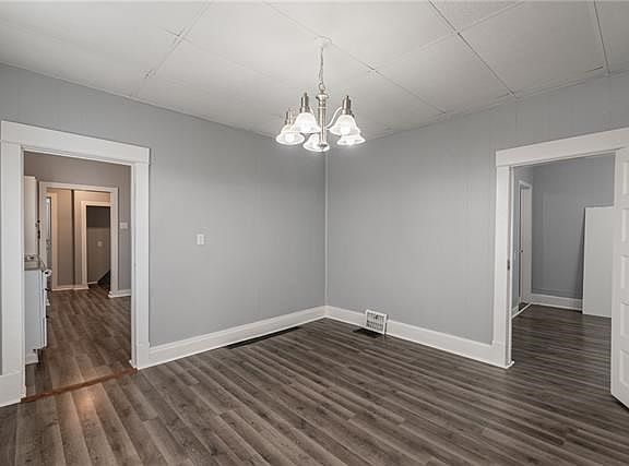 4th image of 466 Wallace Ave