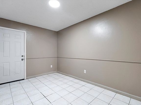 3rd image of 1803-1835 Cedar Heights Dr #1813