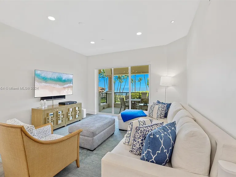 15122 Fisher Island Dr #15122 — Photo 5