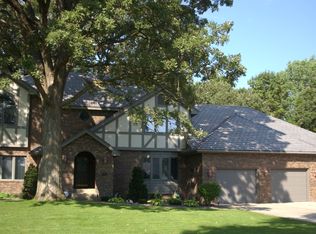 1240 Robinhood Ln SE, Owatonna, MN 55060